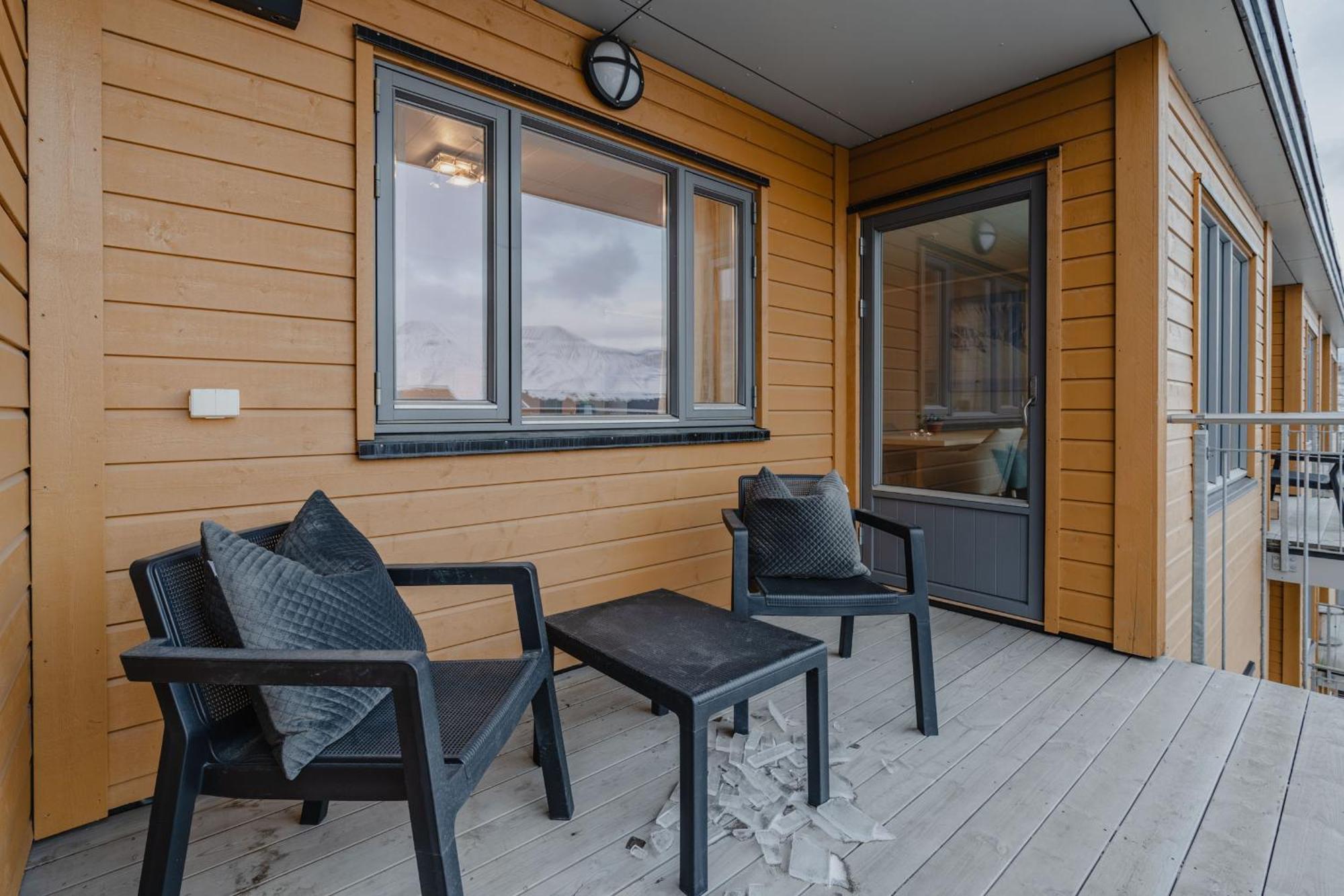 Longyearbyen Apartment Exterior photo